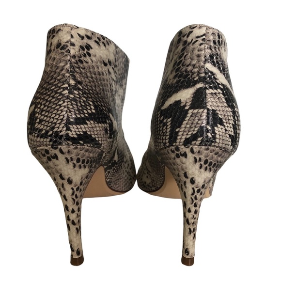 HALOGEN Snake-Print Open toe Real Leather peep-toe Heels - Picture 4 of 10
